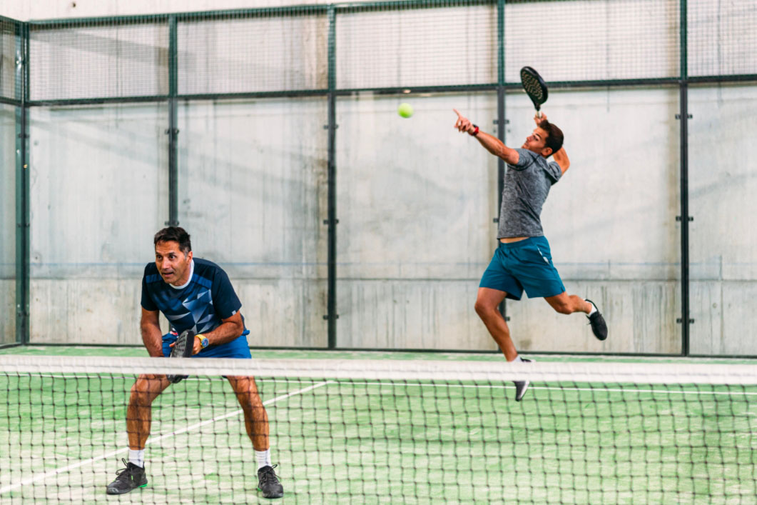 Come iniziare a giocare a padel?