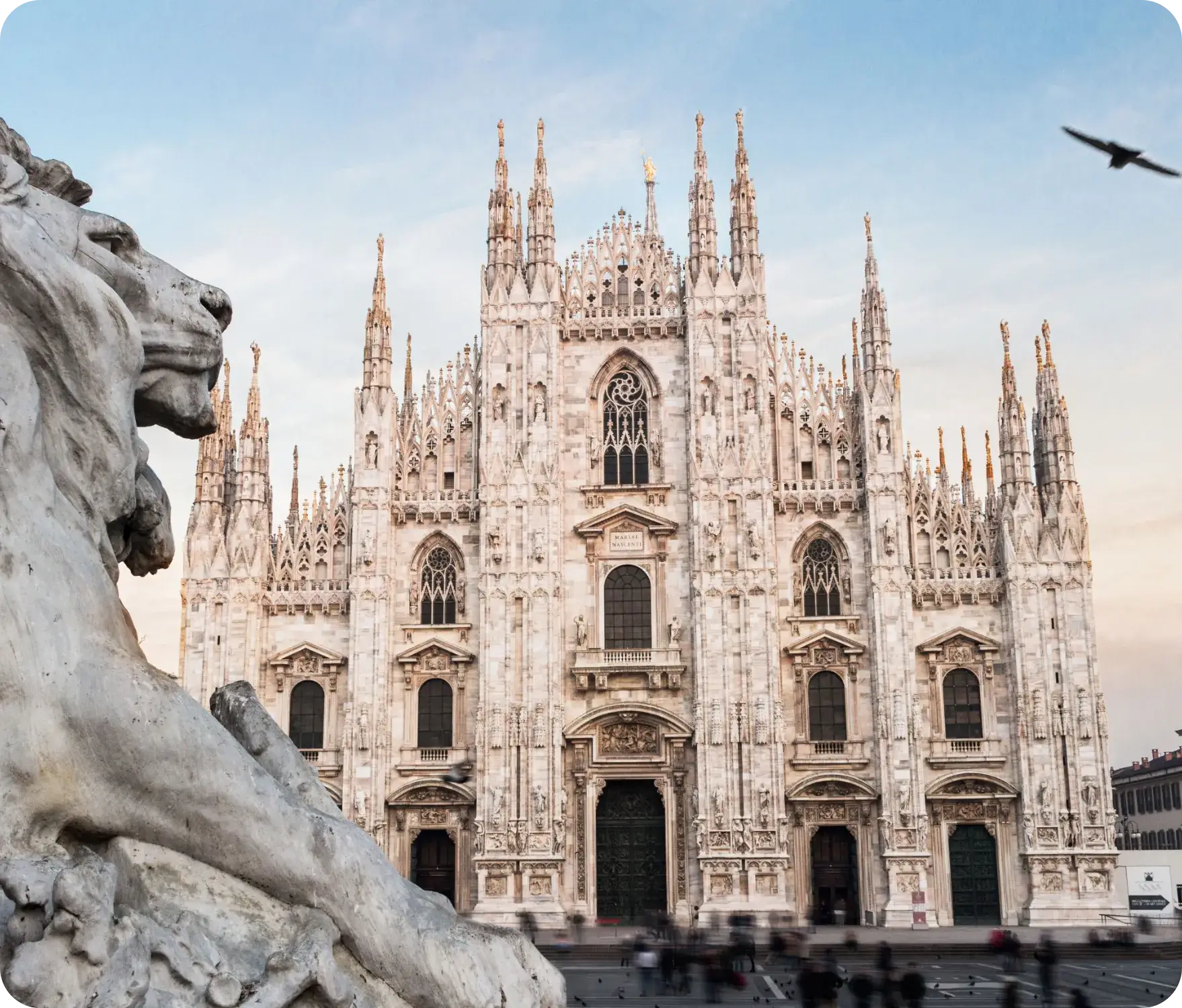 Foto del Duomo di Milano, città in cui è presente uno dei centri di IEI - Istituto Estetico Italiano